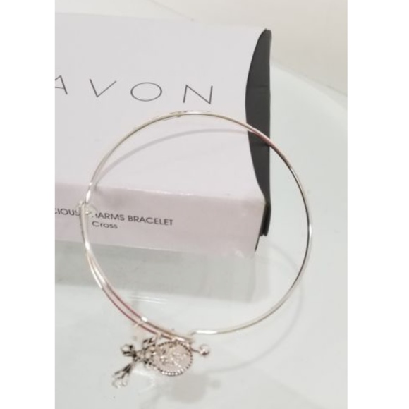 Avon Have Faith Precious Cross Charms Bracelet - Picture 4 of 5